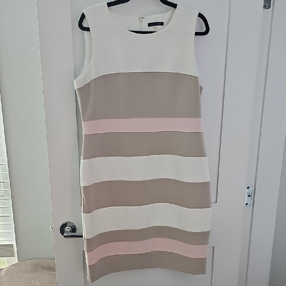 Tommy Hilfiger Cream and Tan Striped Dress Size 14 - Picture 1 of 12